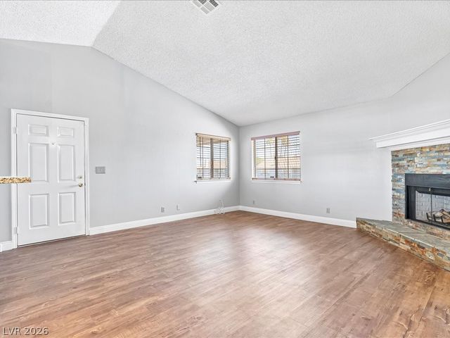 5861 Medallion Drive 202, Las Vegas, NV 89122