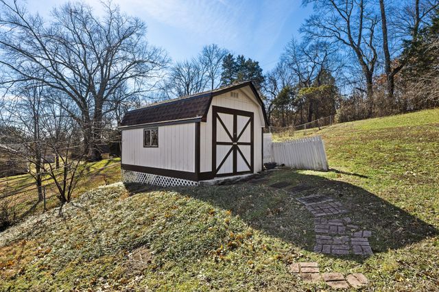 316 Highland Heights Dr, Goodlettsville, TN 37072