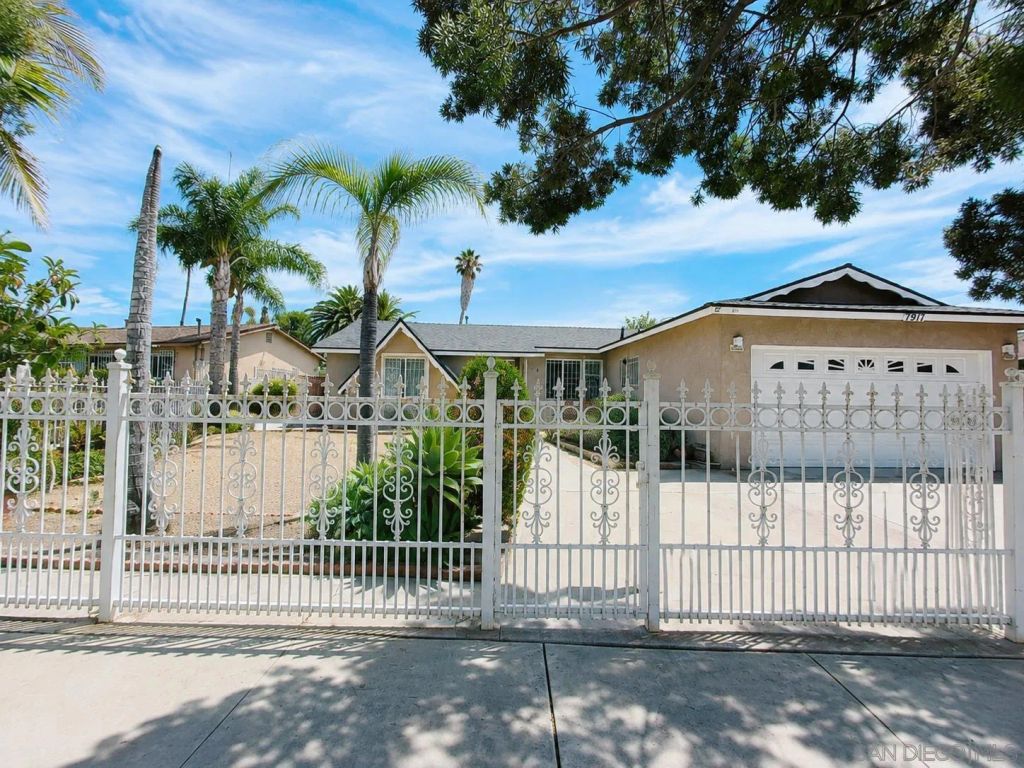 7917 Brookhaven Rd, San Diego, CA 92114