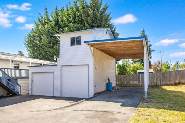 22426 3rd Place W, Bothell, WA 98021