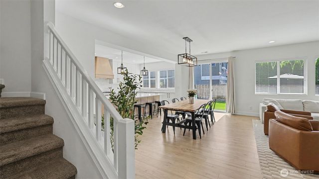 27442 209th Court SE, Maple Valley, WA 98038