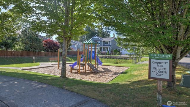 27442 209th Court SE, Maple Valley, WA 98038