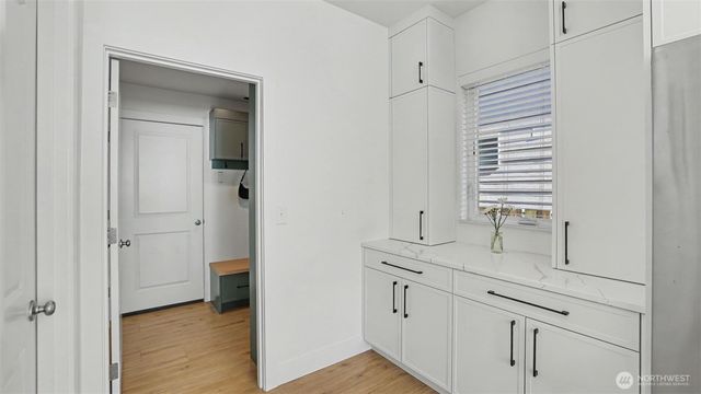 27442 209th Court SE, Maple Valley, WA 98038