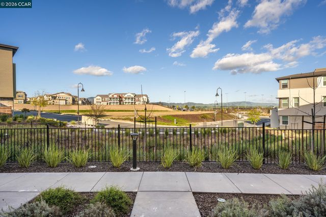 1200 Lorenzini Loop, San Ramon, CA 94583