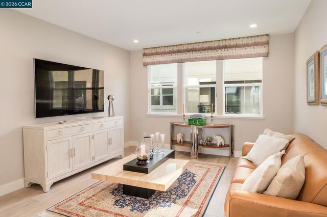 1200 Lorenzini Loop, San Ramon, CA 94583