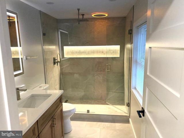 428 PARK TER, Harrisburg, PA 17111