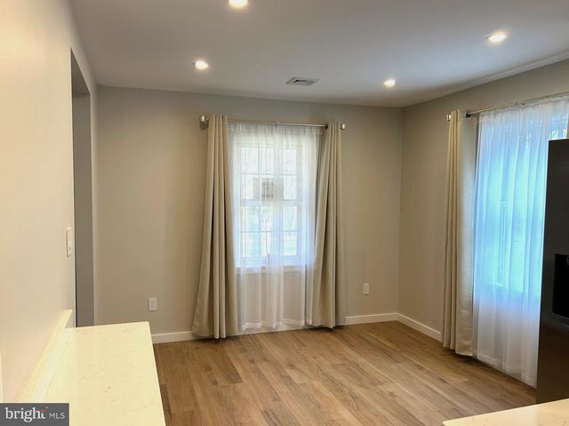 428 PARK TER, Harrisburg, PA 17111