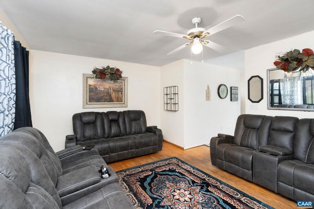 609 B ST, Staunton, VA 24401