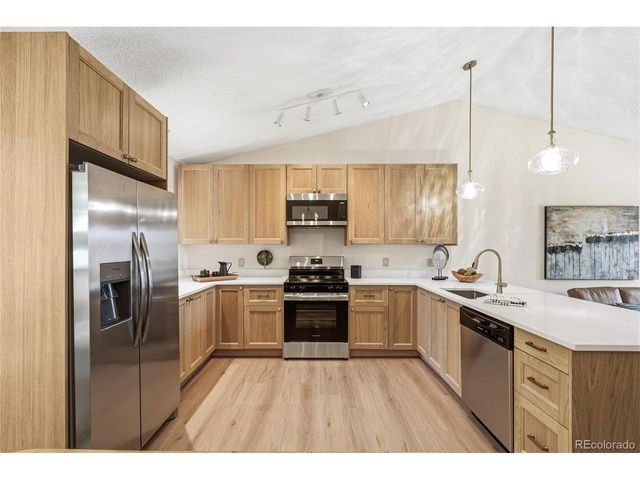 12651 E Hazel St, Broomfield, CO 80020