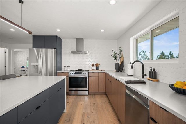 8312 N Northview Rd, Spokane, WA 99208