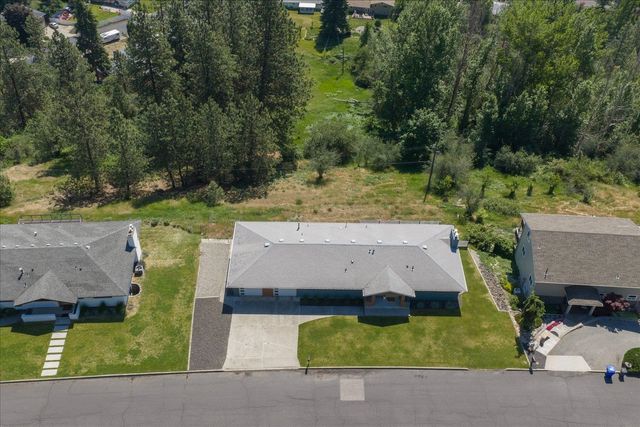 8312 N Northview Rd, Spokane, WA 99208