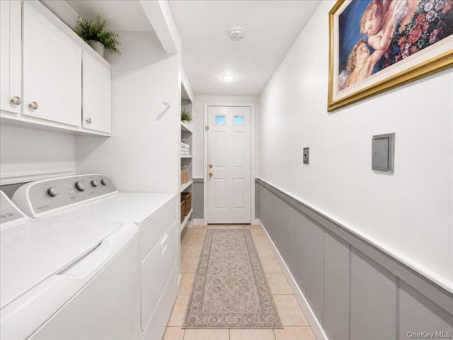 2571 Seymour Avenue, Bronx, NY 10469