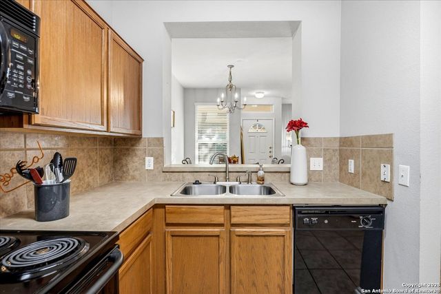 13424 Bristow Dawn, San Antonio, TX 78217