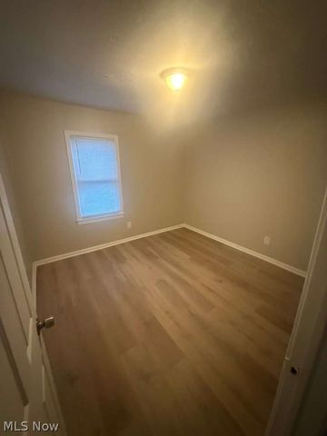 14713 Pepper Avenue, Cleveland, OH 44110