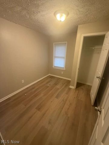 14713 Pepper Avenue, Cleveland, OH 44110