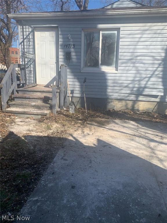 14713 Pepper Avenue, Cleveland, OH 44110