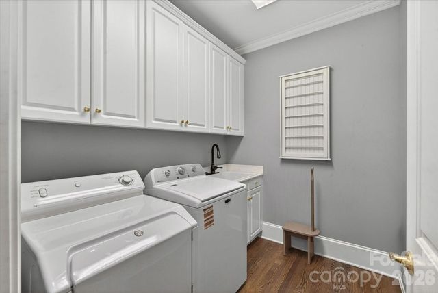 8707 Calumet Farms Dr, Waxhaw, NC 28173