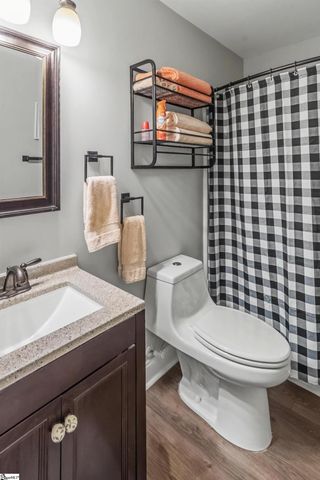 2 Mossycup Road, Taylors, SC 29687