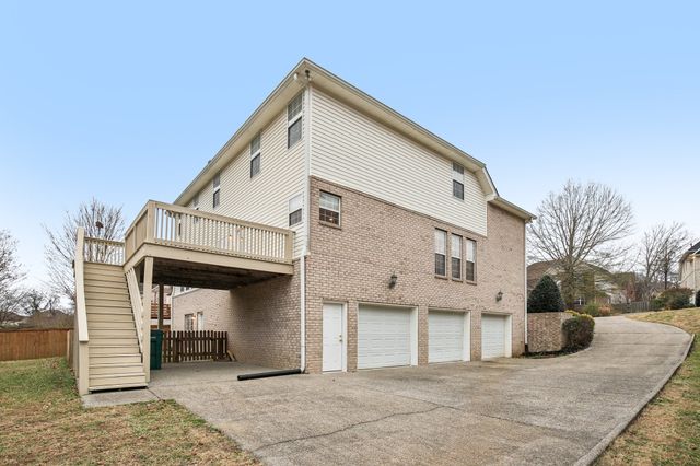 1532 Bunbury Dr, Thompsons Station, TN 37179