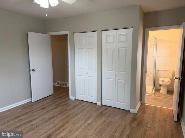 16 LONGVIEW DR, Newark, DE 19711