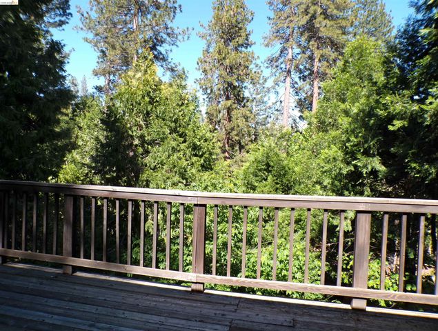 20663 Haiapo Rd, Mi Wuk Village, CA 95346