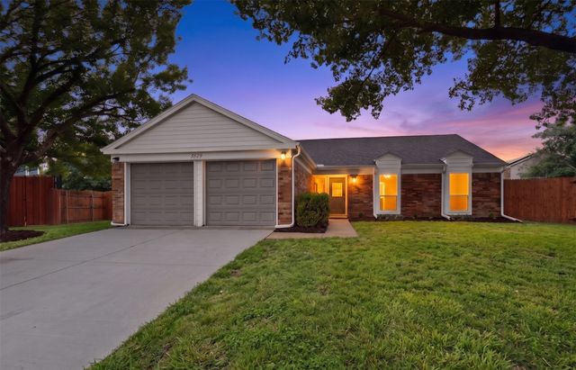 5329 Baker Court, Flower Mound, TX 75028