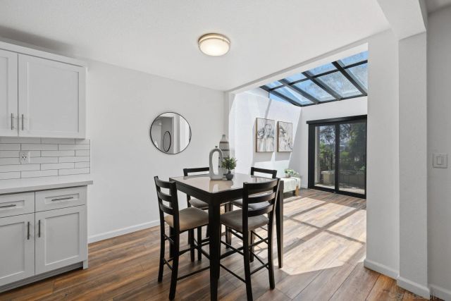 8963 Caminito Fresco, La Jolla, CA 92037