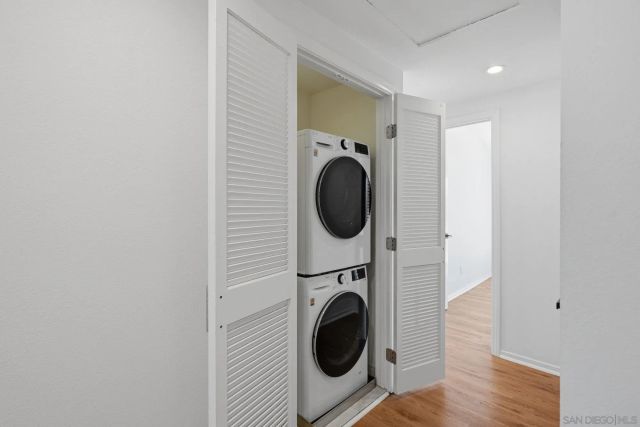 8963 Caminito Fresco, La Jolla, CA 92037