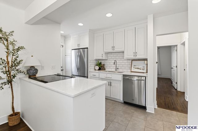 6340 Wirt Street, Omaha, NE 68104