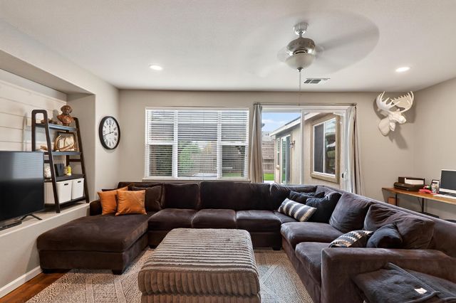 4708 Navaho Ct, Denair, CA 95316