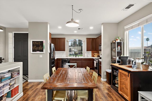 4708 Navaho Ct, Denair, CA 95316