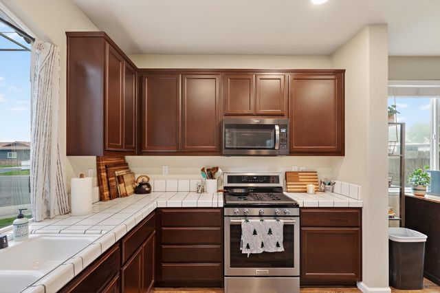 4708 Navaho Ct, Denair, CA 95316