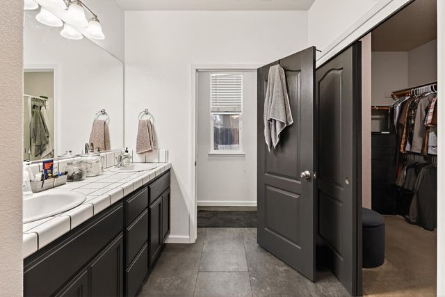 4708 Navaho Ct, Denair, CA 95316