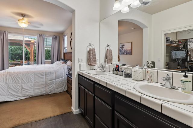 4708 Navaho Ct, Denair, CA 95316