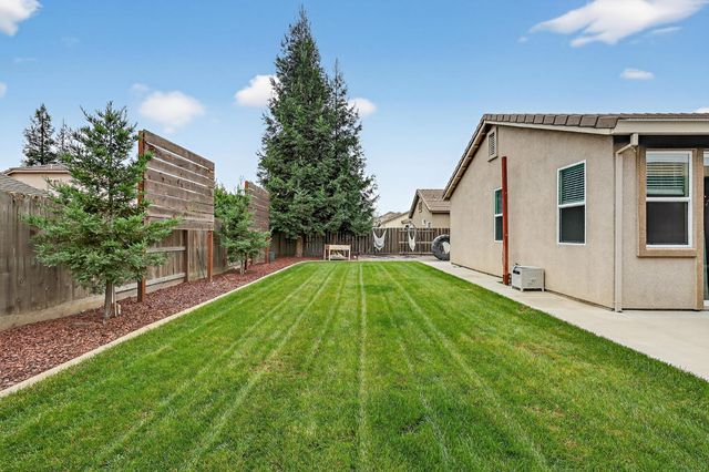 4708 Navaho Ct, Denair, CA 95316