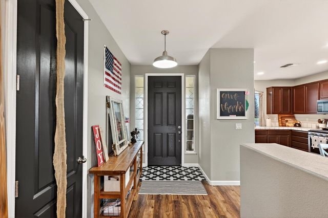 4708 Navaho Ct, Denair, CA 95316