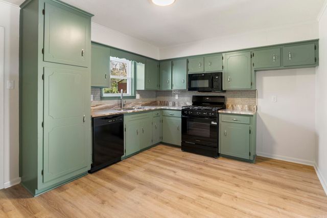 114 Overland Trail, Jacksonville, AR 72076