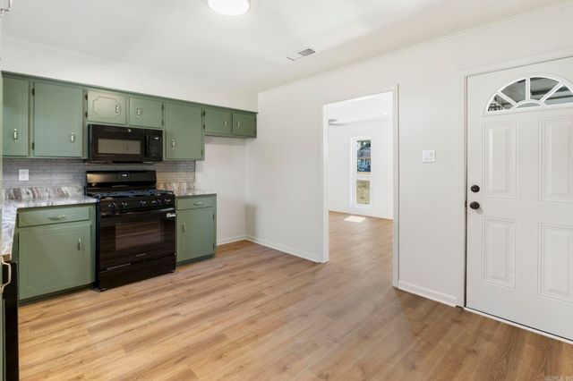 114 Overland Trail, Jacksonville, AR 72076