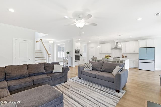99 W Abaco Way, Hampstead, NC 28443