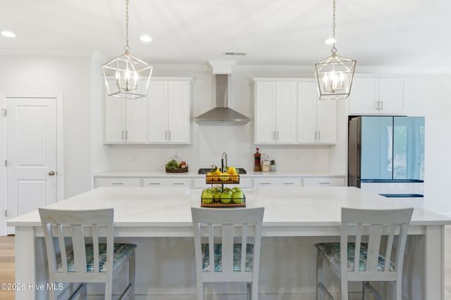 99 W Abaco Way, Hampstead, NC 28443