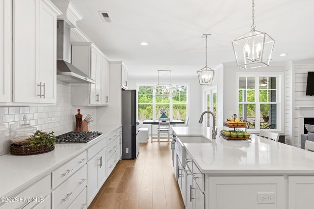 99 W Abaco Way, Hampstead, NC 28443