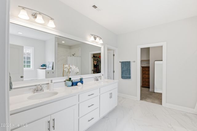 99 W Abaco Way, Hampstead, NC 28443