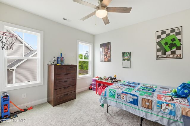 99 W Abaco Way, Hampstead, NC 28443