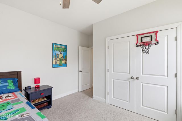 99 W Abaco Way, Hampstead, NC 28443