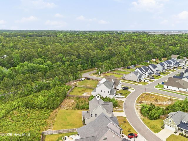 99 W Abaco Way, Hampstead, NC 28443
