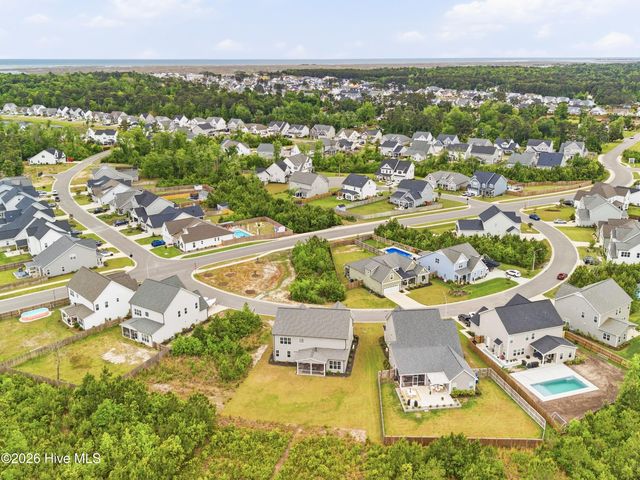 99 W Abaco Way, Hampstead, NC 28443