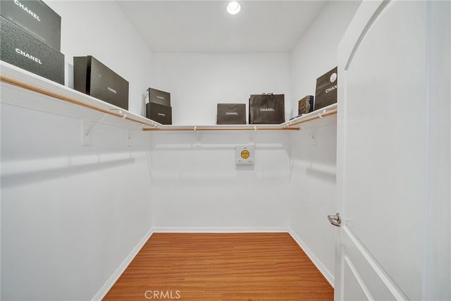 230 S Jackson 206, Glendale, CA 91205
