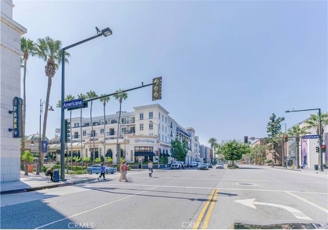 230 S Jackson 206, Glendale, CA 91205