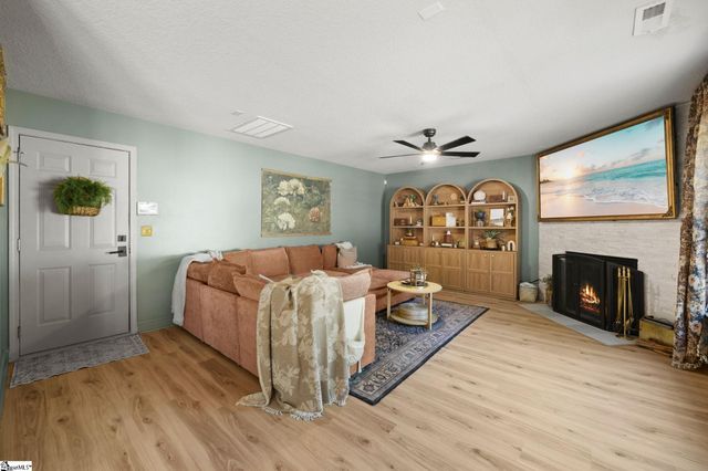 43 Summerdale Drive, Taylors, SC 29687