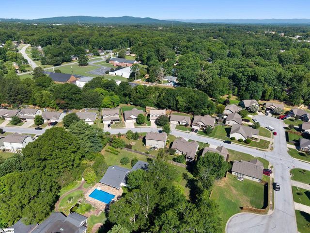 43 Summerdale Drive, Taylors, SC 29687